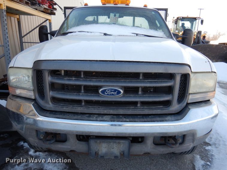 image for item KH9024 2004 Ford F550 Super Duty  flatbed truck