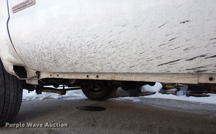 image for item KH9024 2004 Ford F550 Super Duty  flatbed truck