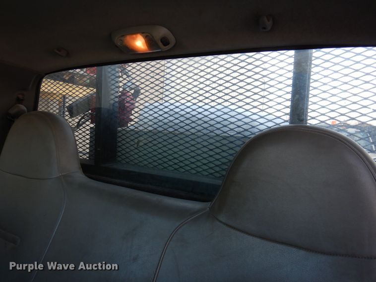 image for item KH9024 2004 Ford F550 Super Duty  flatbed truck