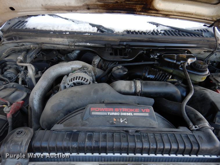 image for item KH9024 2004 Ford F550 Super Duty  flatbed truck