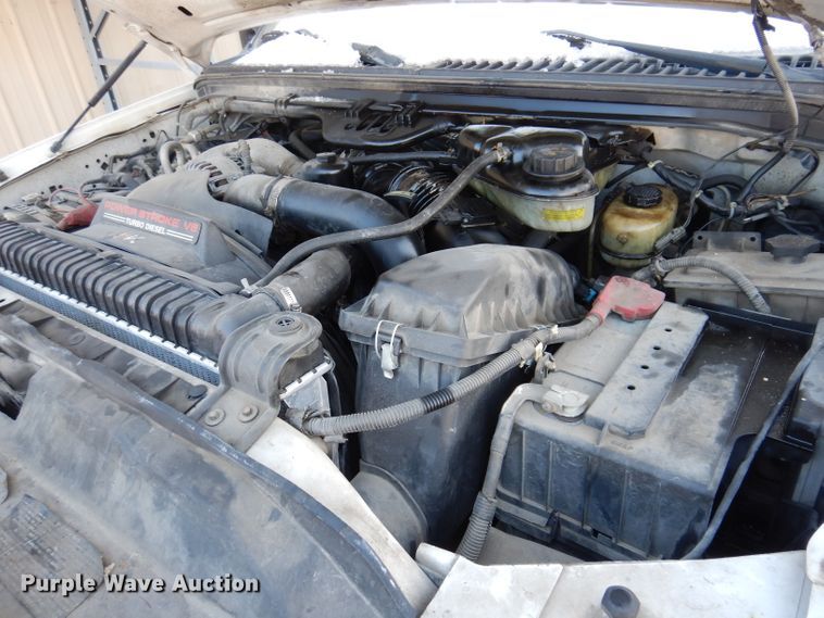 image for item KH9024 2004 Ford F550 Super Duty  flatbed truck