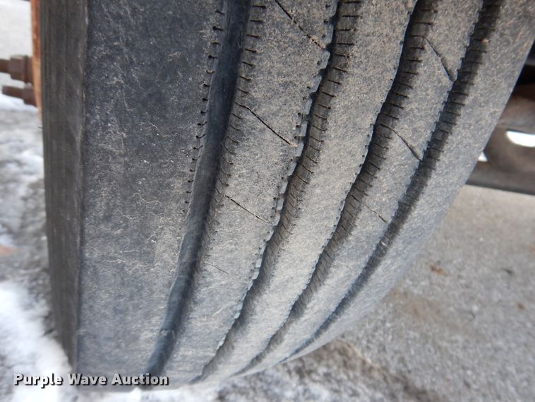 image for item KH9024 2004 Ford F550 Super Duty  flatbed truck