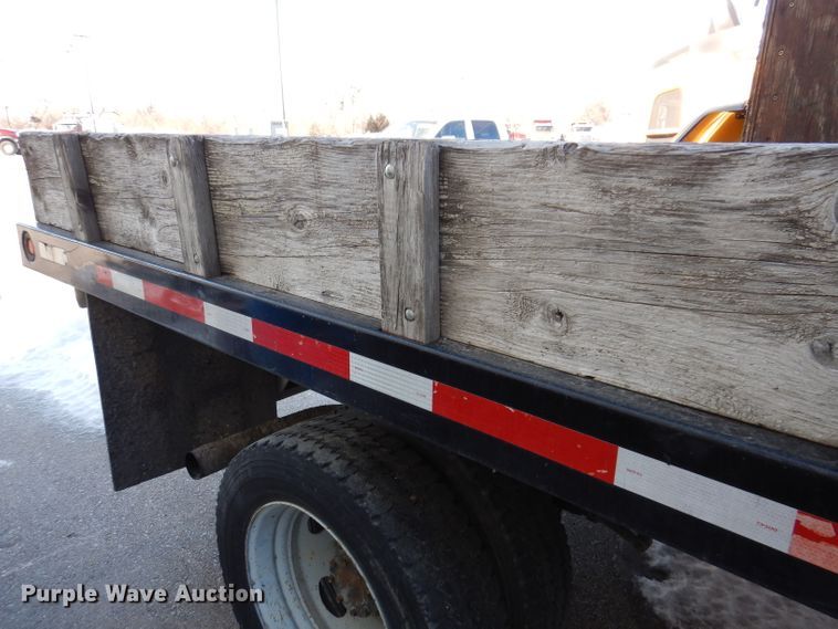 image for item KH9025 2007 Ford F450 Super Duty XL  flatbed truck