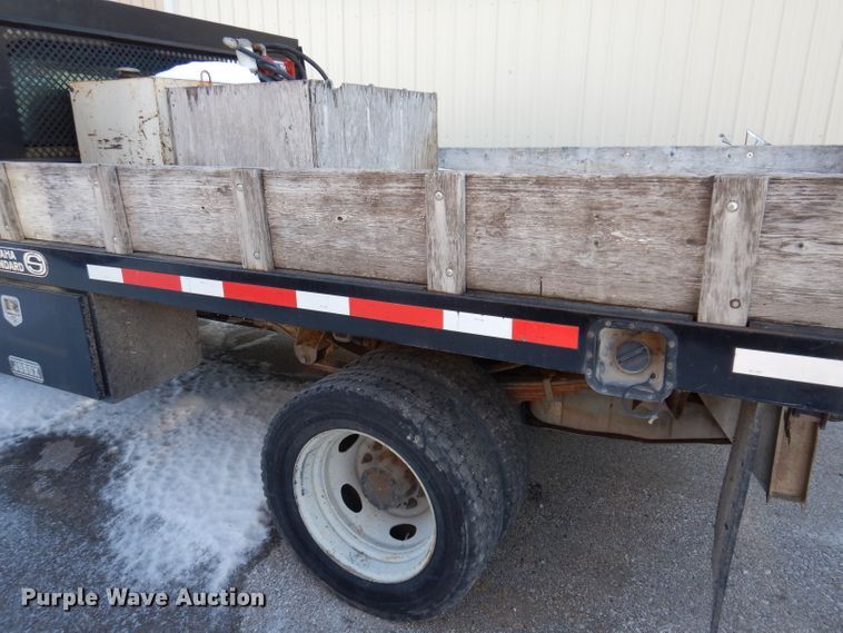 image for item KH9025 2007 Ford F450 Super Duty XL  flatbed truck