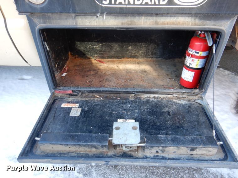 image for item KH9025 2007 Ford F450 Super Duty XL  flatbed truck