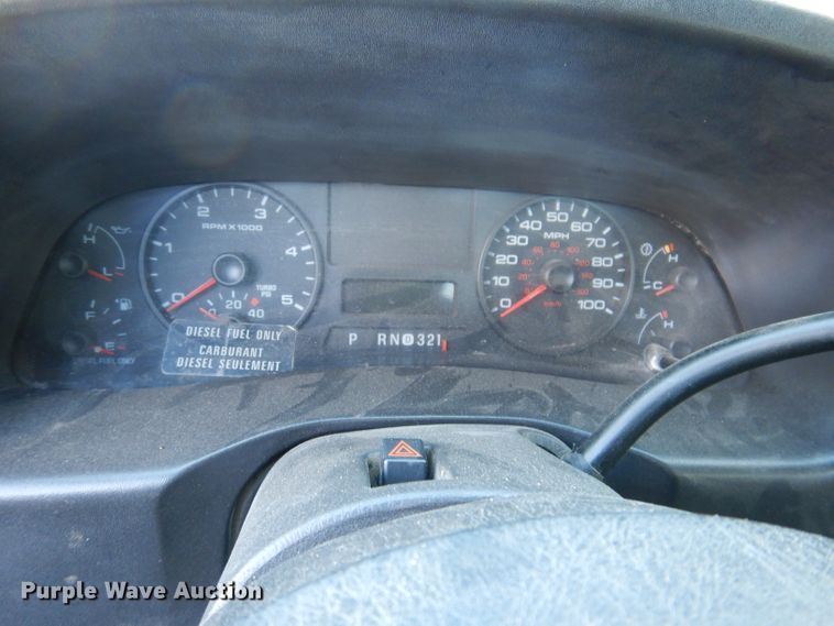 image for item KH9025 2007 Ford F450 Super Duty XL  flatbed truck