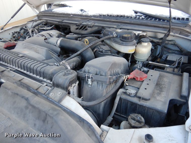 image for item KH9025 2007 Ford F450 Super Duty XL  flatbed truck