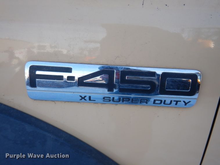 image for item KH9025 2007 Ford F450 Super Duty XL  flatbed truck