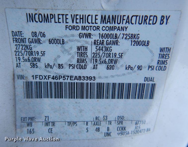 image for item KH9025 2007 Ford F450 Super Duty XL  flatbed truck