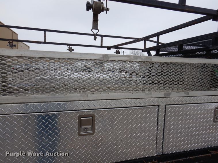 image for item KH9028 2006 Ford F450 Super Duty XL  Crew Cab flatbed truck