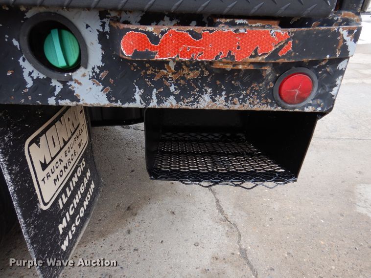 image for item KH9028 2006 Ford F450 Super Duty XL  Crew Cab flatbed truck