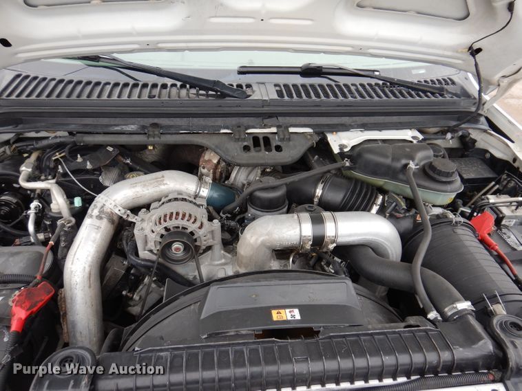 image for item KH9028 2006 Ford F450 Super Duty XL  Crew Cab flatbed truck