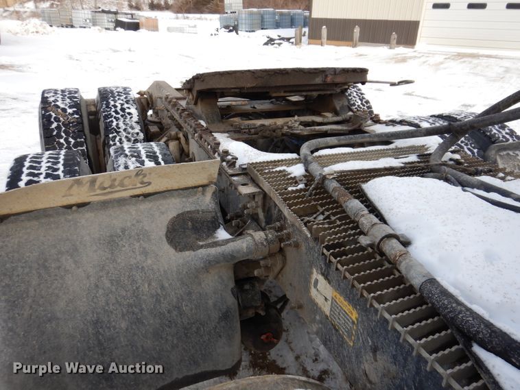 image for item KH9031 2009 Mack CXU613  semi truck