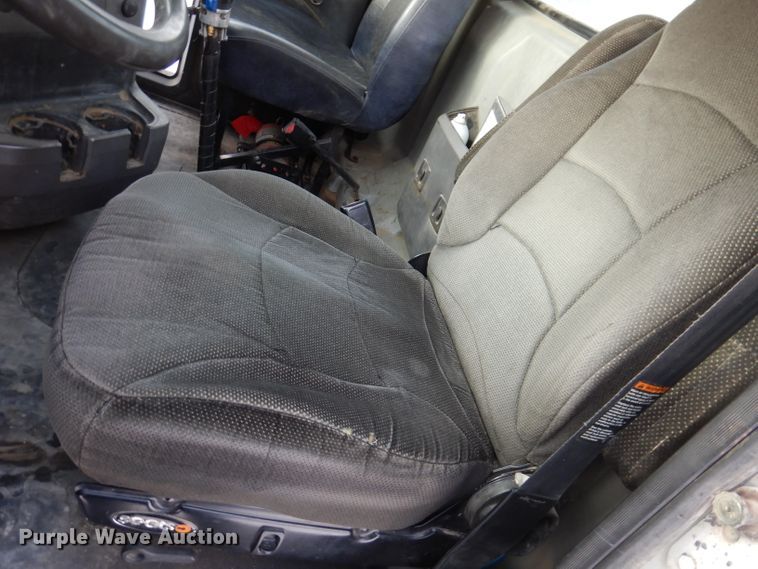 image for item KH9031 2009 Mack CXU613  semi truck