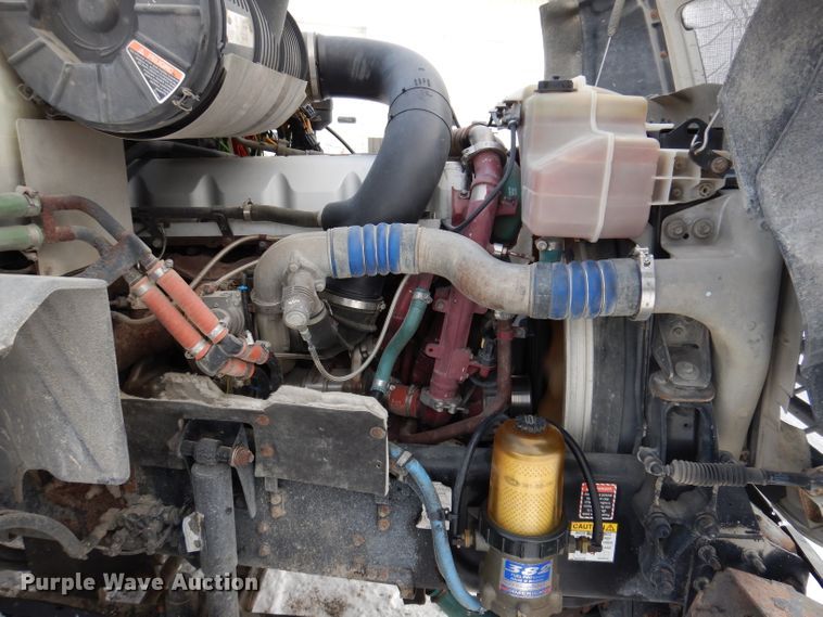 image for item KH9031 2009 Mack CXU613  semi truck