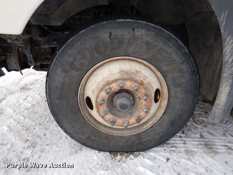 image for item KH9031 2009 Mack CXU613  semi truck