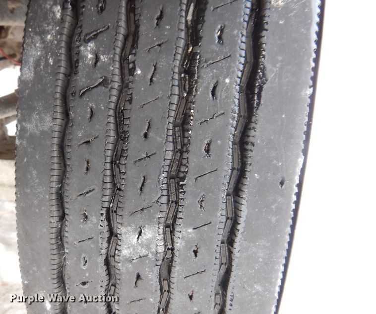 image for item KH9031 2009 Mack CXU613  semi truck