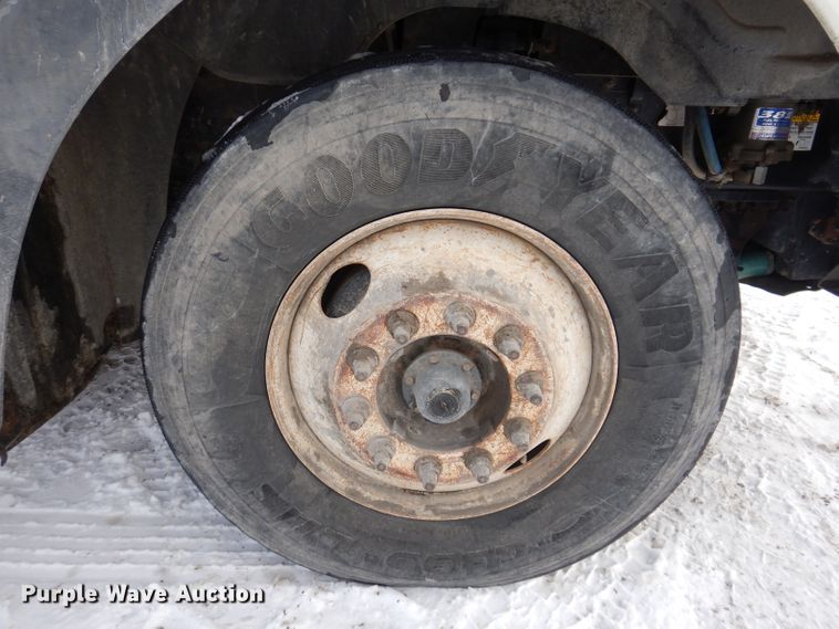 image for item KH9031 2009 Mack CXU613  semi truck