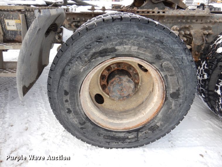 image for item KH9031 2009 Mack CXU613  semi truck