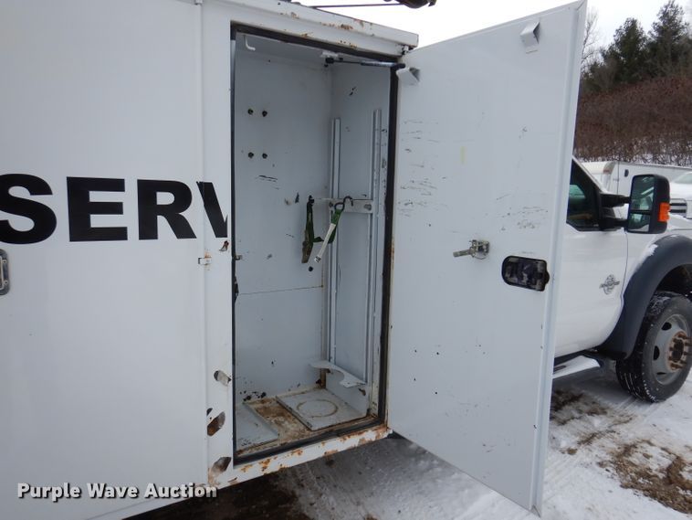 image for item KH9032 2013 Ford F450 Super Duty  SuperCab utility / service truck