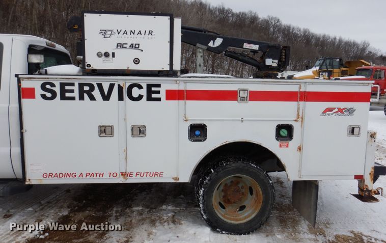 image for item KH9032 2013 Ford F450 Super Duty  SuperCab utility / service truck