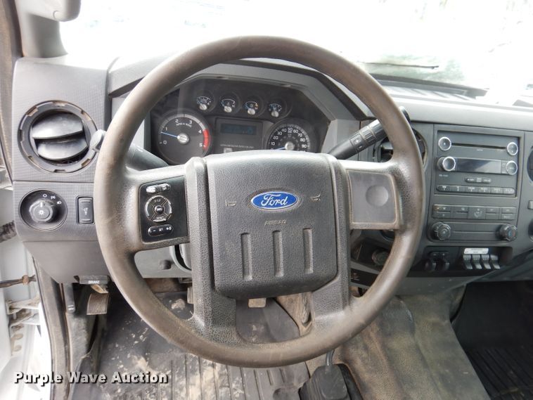 image for item KH9032 2013 Ford F450 Super Duty  SuperCab utility / service truck