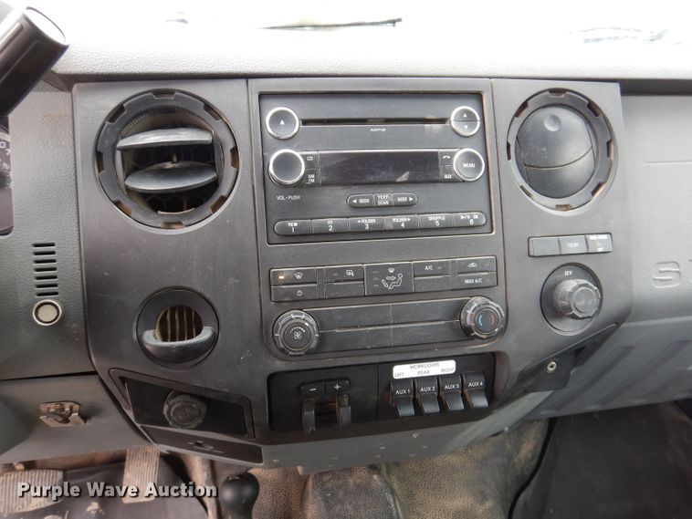 image for item KH9032 2013 Ford F450 Super Duty  SuperCab utility / service truck