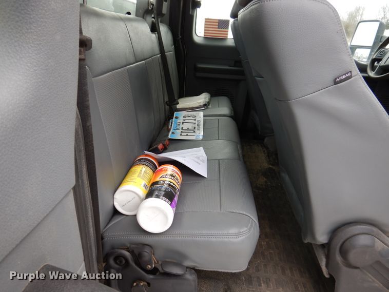 image for item KH9032 2013 Ford F450 Super Duty  SuperCab utility / service truck