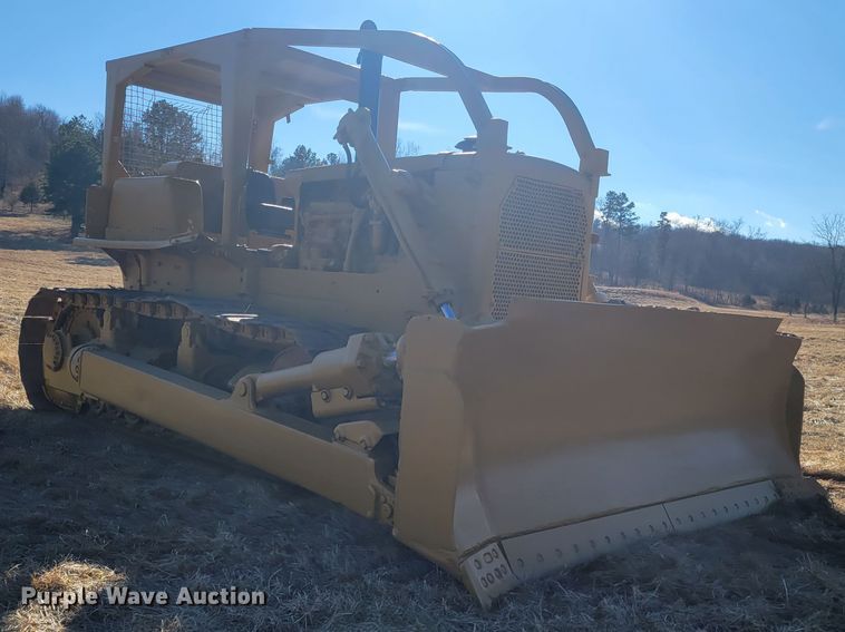 image for item KH9837 1971 Caterpillar D8H  dozer