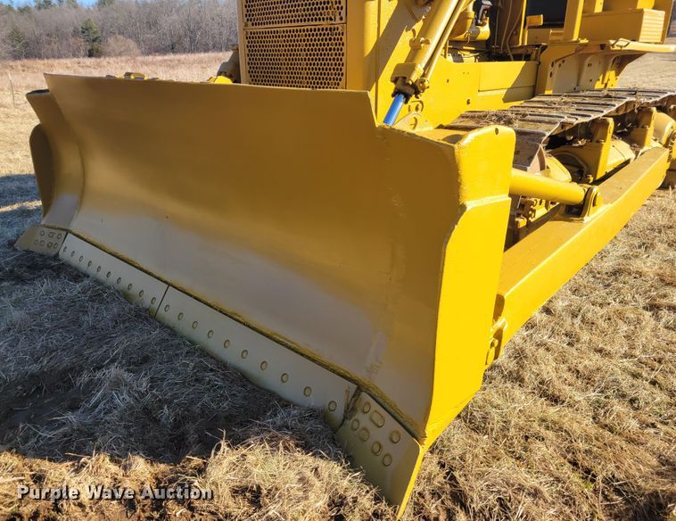 image for item KH9837 1971 Caterpillar D8H  dozer