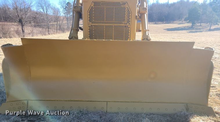 image for item KH9837 1971 Caterpillar D8H  dozer