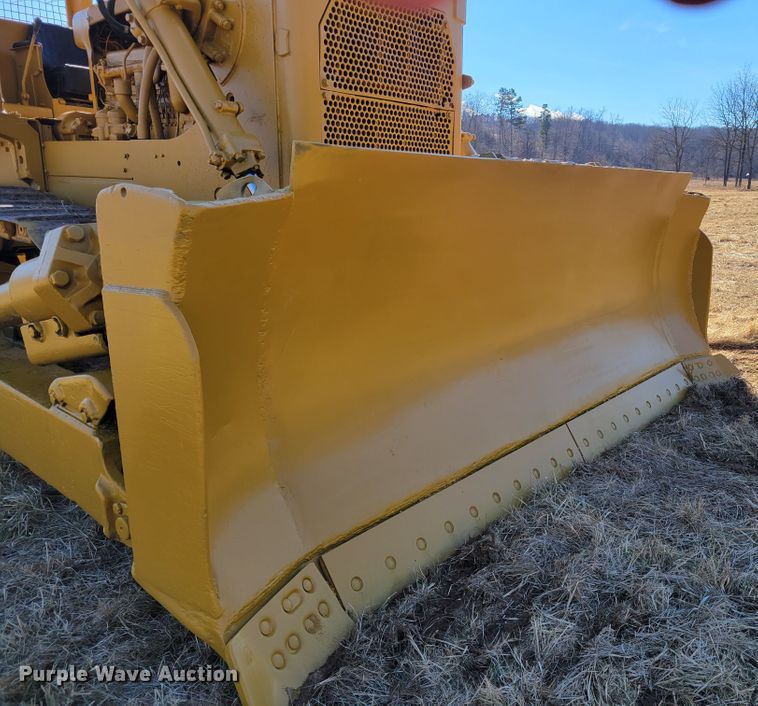 image for item KH9837 1971 Caterpillar D8H  dozer
