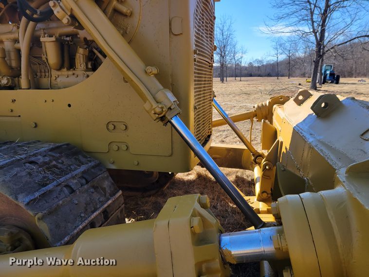 image for item KH9837 1971 Caterpillar D8H  dozer