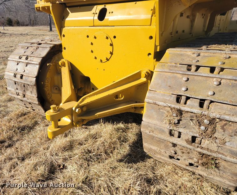 image for item KH9837 1971 Caterpillar D8H  dozer