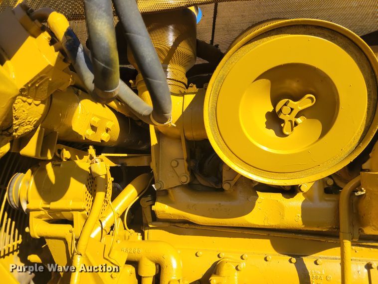 image for item KH9837 1971 Caterpillar D8H  dozer