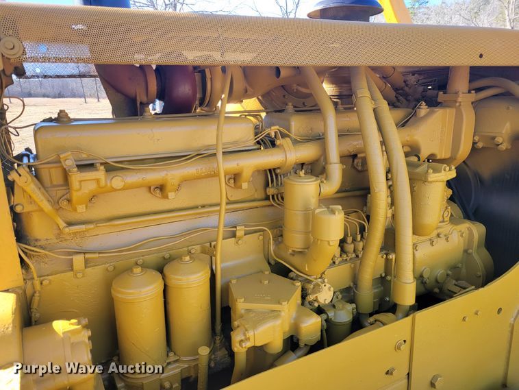 image for item KH9837 1971 Caterpillar D8H  dozer