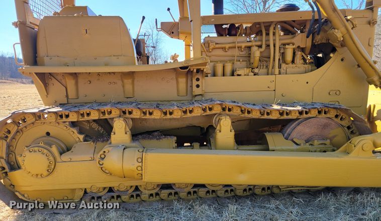 image for item KH9837 1971 Caterpillar D8H  dozer