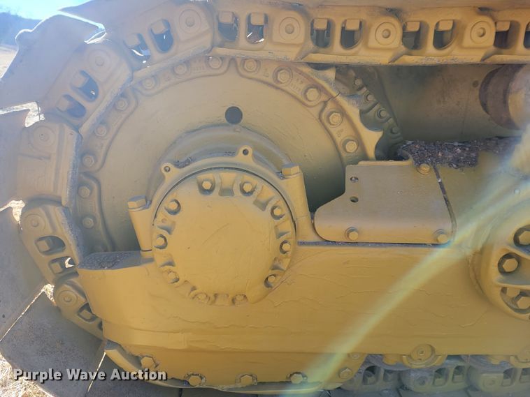 image for item KH9837 1971 Caterpillar D8H  dozer