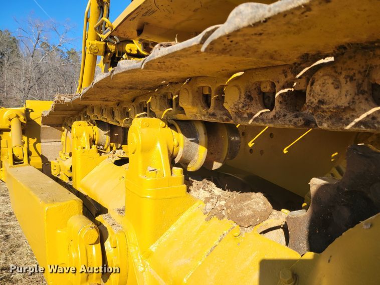 image for item KH9837 1971 Caterpillar D8H  dozer