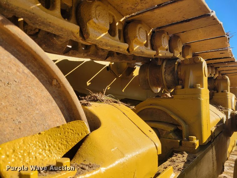 image for item KH9837 1971 Caterpillar D8H  dozer
