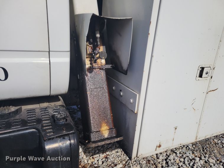 image for item KH9855 1997 GMC C7500  forestry bucket truck