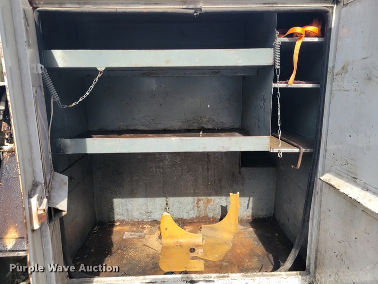 image for item KH9855 1997 GMC C7500  forestry bucket truck