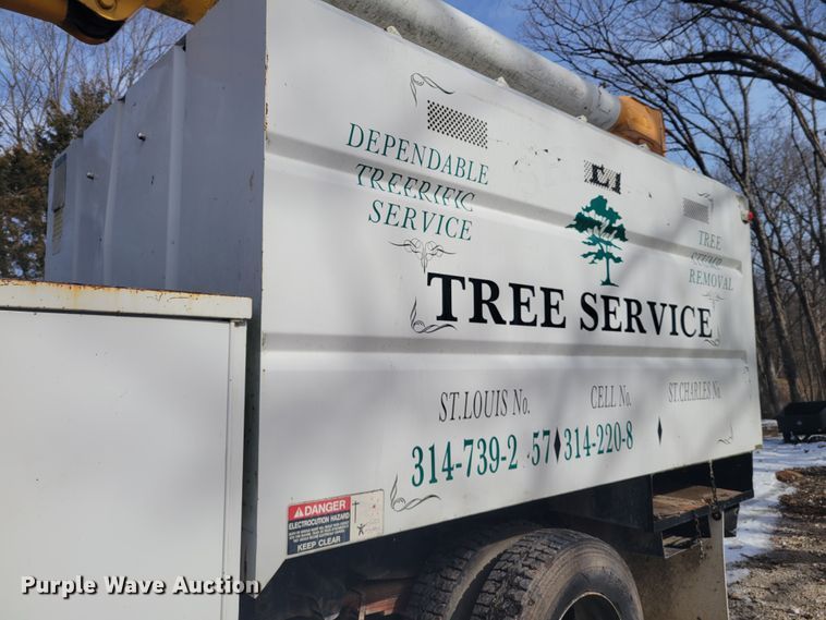 image for item KH9855 1997 GMC C7500  forestry bucket truck