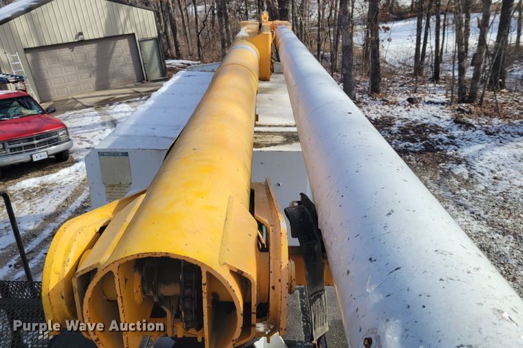 image for item KH9855 1997 GMC C7500  forestry bucket truck