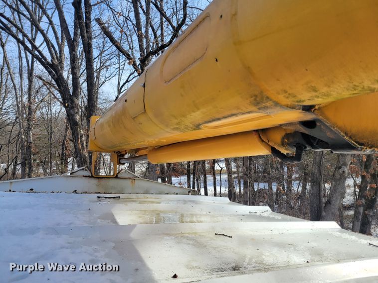 image for item KH9855 1997 GMC C7500  forestry bucket truck