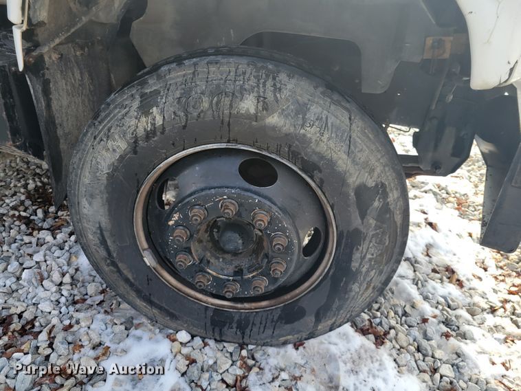 image for item KH9855 1997 GMC C7500  forestry bucket truck