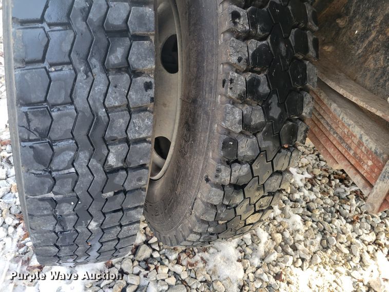 image for item KH9855 1997 GMC C7500  forestry bucket truck