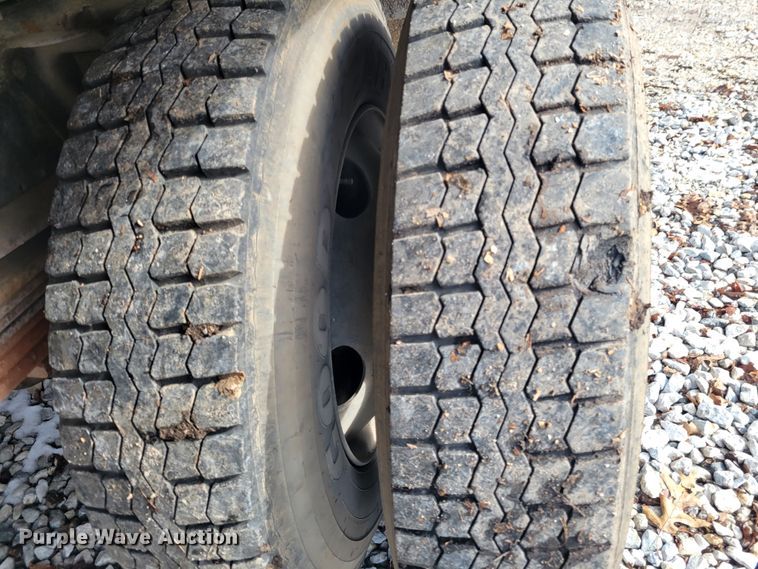 image for item KH9855 1997 GMC C7500  forestry bucket truck