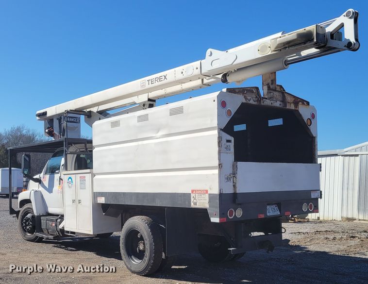 image for item KH9890 2008 GMC C7500  forestry bucket truck