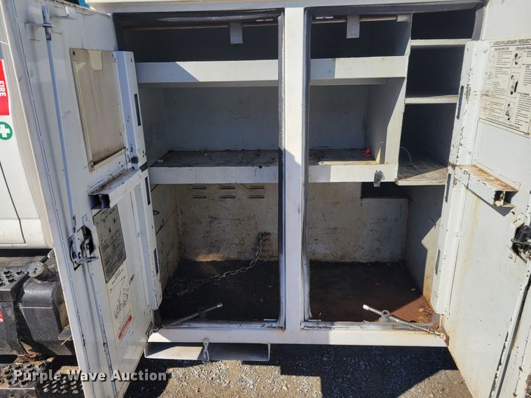 image for item KH9890 2008 GMC C7500  forestry bucket truck